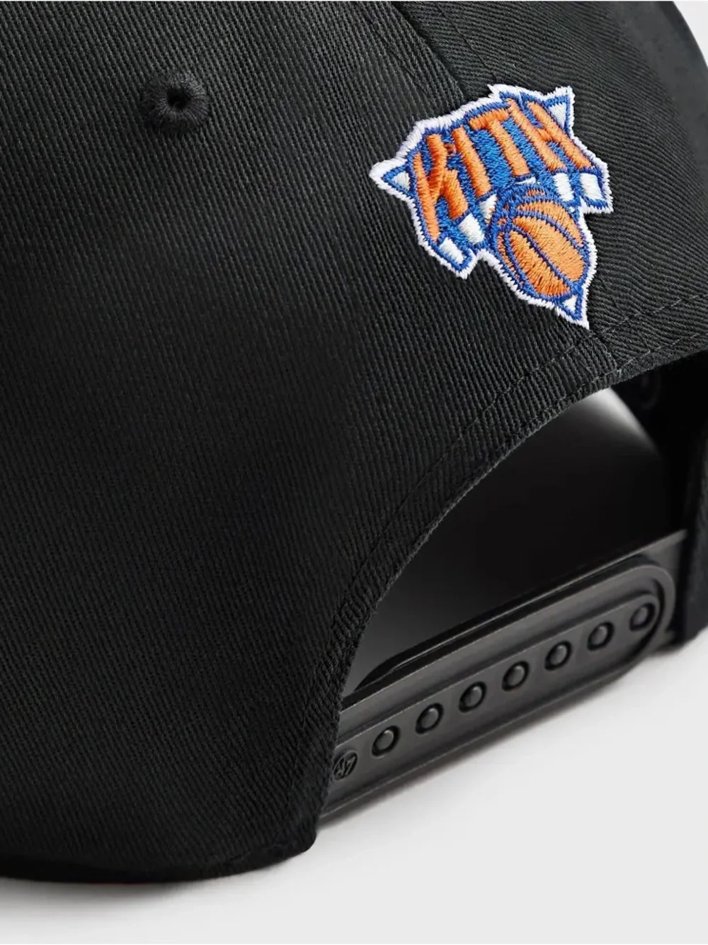 Kith Black New York Knicks 'Champions' Embroidered Hat
